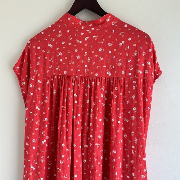 SADIE & SAGE | Long V-Neck Floral Dress with Belt and Pockets - Picture 6 of 10